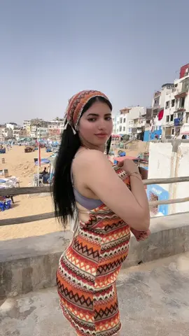 🌊🧡😍🐆👑
