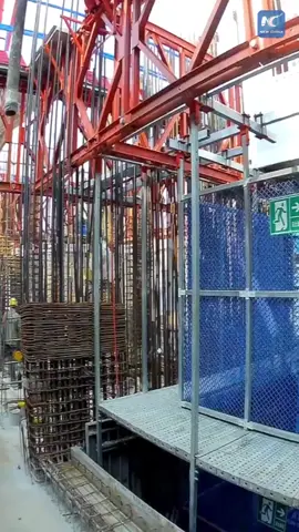 A skyscraper can be raised to a new height in just 40 minutes by using a special construction machine. This isn't sci-fi. This is a construction site in China today.