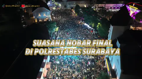 Suasana nobar final piala presiden  Di polrestabes surabaya @Persebaya @DJ ALMIRA BERTO @POLRESTABES SURABAYA  #bonek #bonekmania #bonita #persebaya #pialapresiden 