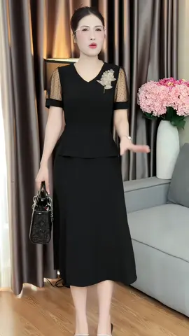 Váy đầm thiết kế dáng peplum trung niên sang trọng hiện đại !