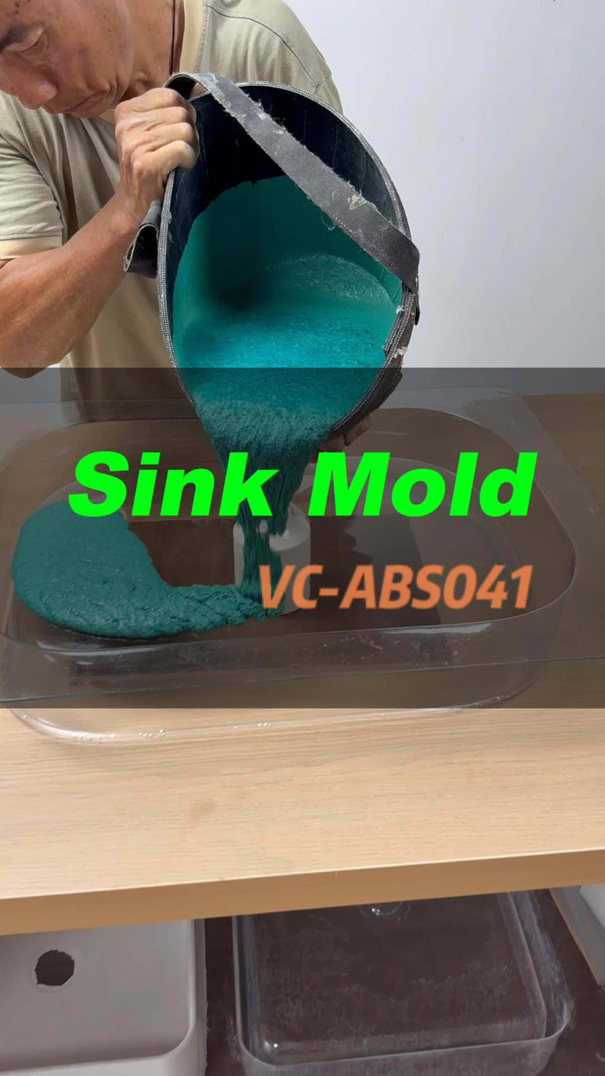 Using our mold to create an emerald green concrete sink. 💚 #concretesink #concretemold #gfrc #washbasin #creatorsearchinsights 