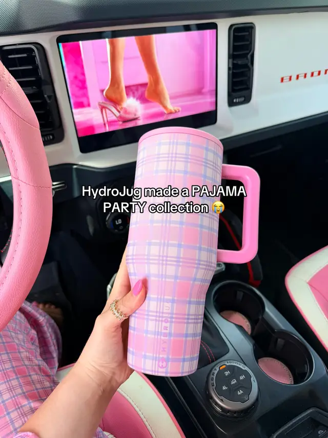 Bestie, the HydroJug Pajama Party Collection is giving cozy sleepover energy in tumbler form 😭💗 The prints are playful, girly, and basically made for anyone who wants their water bottle to match their entire personality. Whether you grab the HydroJug Traveler or another style from the collection, these are perfect for school, work, errands, travel, or keeping beside the bed during your next movie marathon. If you’ve been searching for the HydroJug Pajama Party Collection, cute water bottles, limited-edition tumblers, HydroJug Traveler, leakproof tumbler with a straw, or girly hydration accessories, this drop is way too cute to miss. #HydroJug #HydroJugPajamaParty #PajamaPartyCollection #HydroJugTraveler #LimitedEditionHydroJug     @HYDROJUG 