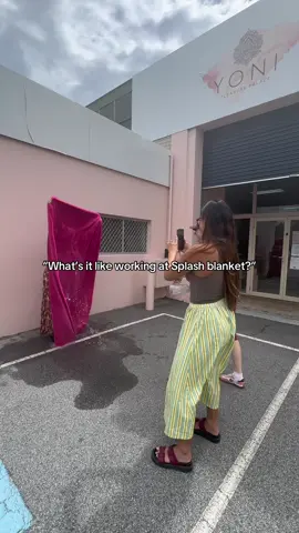 You could say it gets quite messy but we love it! 🤷‍♀️🤷‍♀️  #splashblanket #waterproofblanket #blanket #sexyzone #worklife 