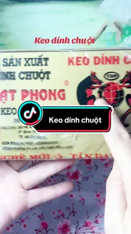 Tạm biệt nỗi lo chuột quậy phá trong nhà! 🚫🐀 Keo dính chuột Đạt Phong siêu dính, độ bám cực mạnh giúp bẫy chuột nhanh chóng, an toàn và dễ dàng sử dụng. Chỉ cần đặt ở góc nhà hay khu vực chuột hay qua lại là xong, nhà cửa lại sạch sẽ, yên tâm ngay! #keodinhchuot #keodinhchuotdatphong #baychuot #meogiadinh #dogiadung 
