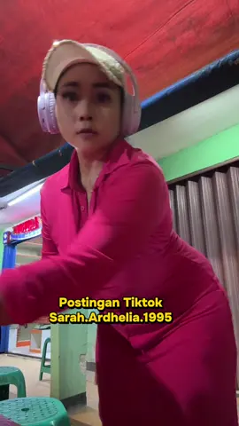 Sakit Lambung mami ih” #tiktoksarahardhelia #penjelajahalam 