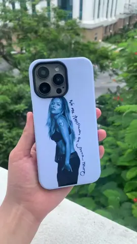 So beautiful…. Welcome to Tropical Music #phonecase #karolg #tropical #karolgfans #amargura 