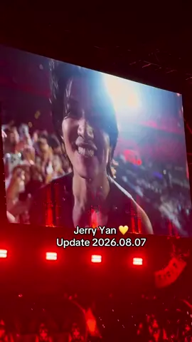 Mana ada yang kuat diginiin, Bangggg🫵🏻🫠🫨 Pokoknya siap-siap aja kalau Jerry udah pegang kamera di lagu ini😬#jerryyan #meteorgarden #fforever1stworldtour #f4 