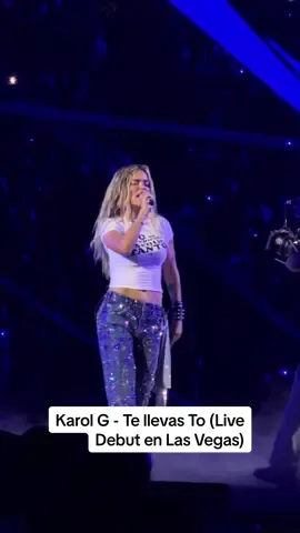 @Karol G Live Debut de “Te Llevas To” del nuevo album #NoMeArrepientoDeSentirTanto 🩵 #KarolGLasVegas #KarolG #Tropitour 