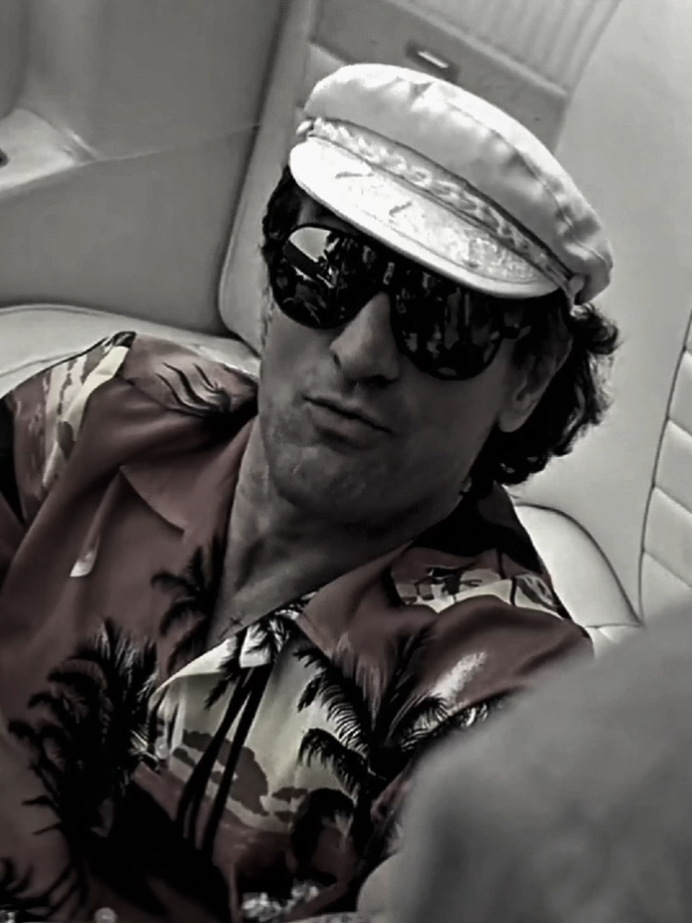 الله منطينه كرامه..  .  .  .  .  .  .  .  .  .  .  .  .  .  .  #fypシ  #foryoupage  #tonymontana  #fyp  #robertdowneyjr 