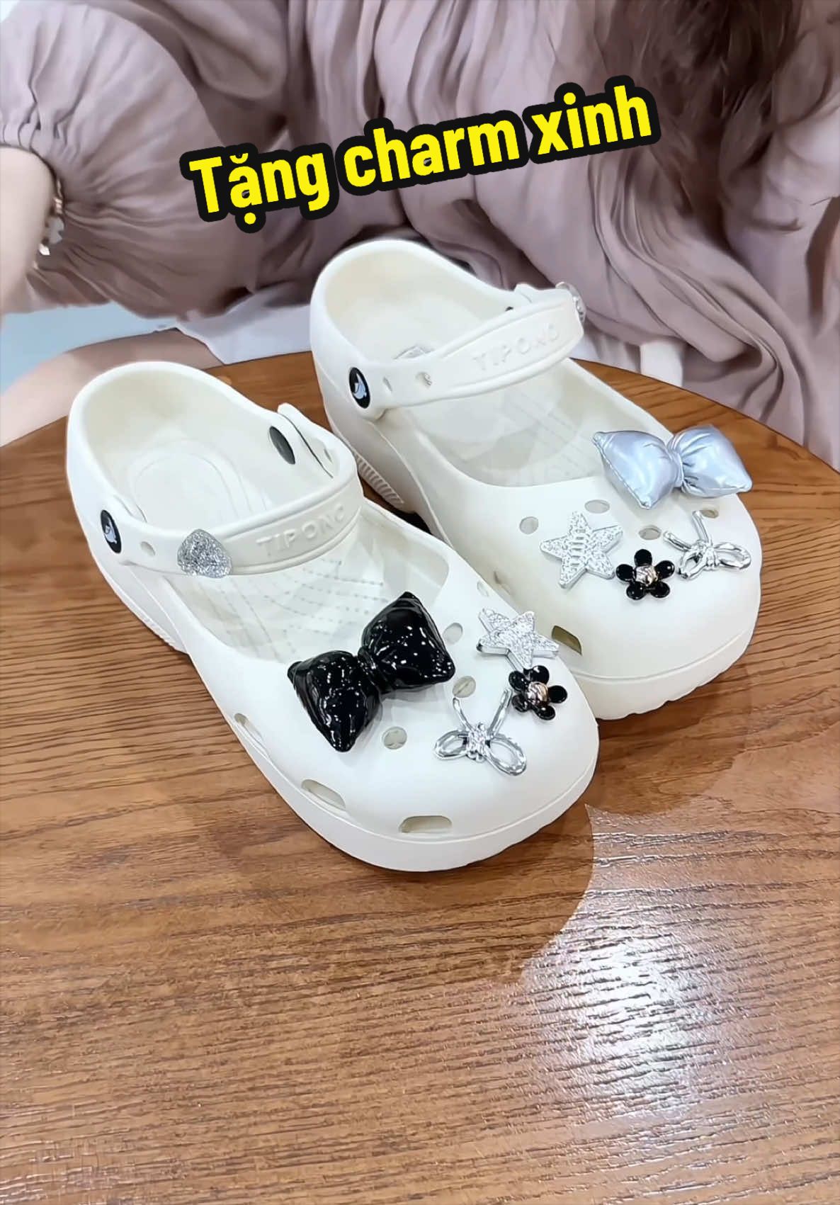 Tặng charm xinh #vyvyreview #muataitiktokshop #tipono #giayballet 