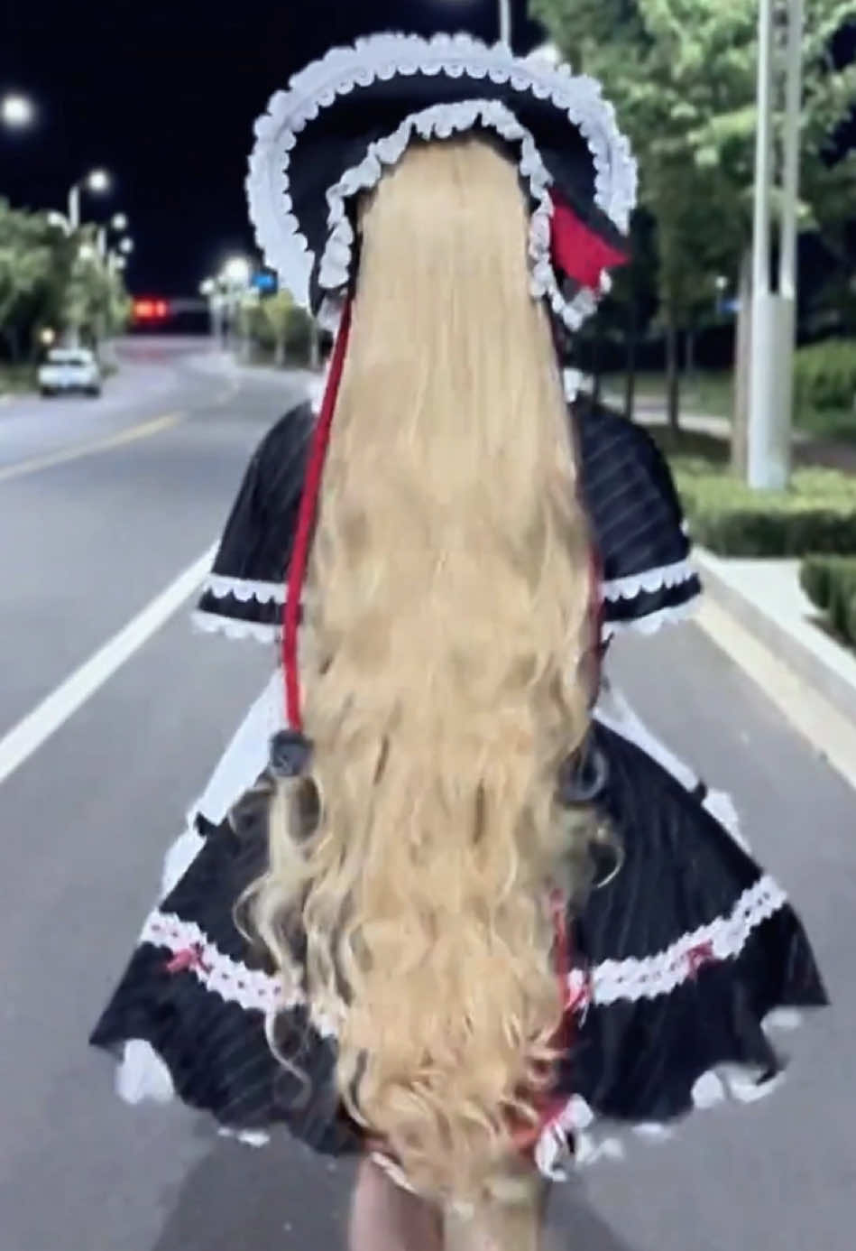 Dark elegance while walking through the street.#lolitafashion  #alt #egl #jfashion #altfashion 