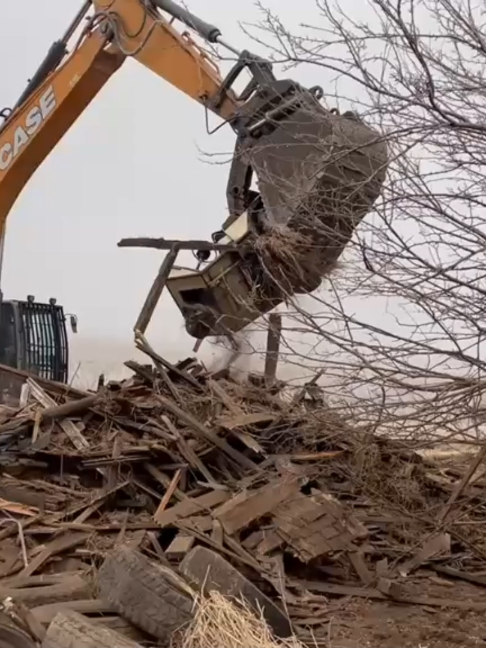 🌫️ Foggy day, BIG progress! 🏗️🔥  80% CLEARED — we’re almost there! 💪 One load at a time, turning demolition debris into a clean site. 🚜 #80PercentDone #AlmostThere #HeavyEquipment #Excavator #DebrisRemoval #Demolition #SiteCleanup #ConstructionTok #WorkInProgress #ProgressUpdate