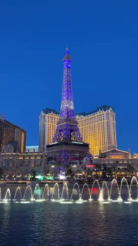 ✨ Pag Gabi sa Vegas, Dito Nagsisimula ang Magic! #LifeWithJohn #LasVegas #LasVegasStrip #Bellagio #bellagiofountains 