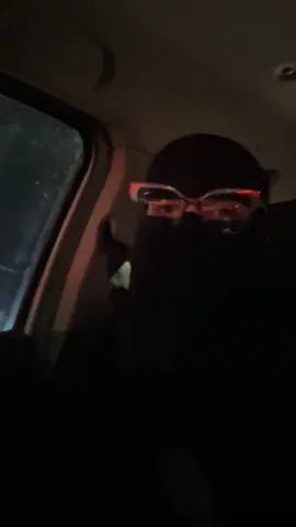 انا م ودي اتطنز ب احد بس حومت تسبدي م عمري شفت عجوز نحسه مثله اعوذ بالله🙂😠#القصيم 