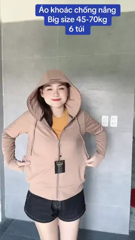 Thông tin sản phẩm: Áo khoác chống nắng: Sản phẩm là áo khoác chống nắng làm từ vải thun cotton da cá hàng loại 1 cao cấp .không xù không,không chảy vải ,không nhăn nhàu,không rão vải .chỉ số chống nắng cao  Loại 1 big size: Phù hợp cho người có cân nặng từ 45-70kg.  Size M:45-55kg Size L :56-61kg Size xl :62-70kg Độ dày 500-600g tùy theo size áo  6 túi có tay xỏ ngón: Thiết kế có 6 túi và tay xỏ ngón, tiện lợi cho người sử dụng. 🌟 Nón áo to rộng: Áo có nón to rộng, giúp chống tia UV hiệu quả. ☀️ Dành cho nữ: Sản phẩm được thiết kế đặc biệt cho nữ. 🌸 Đặc điểm nổi bật: Áo khoác chống nắng vải thun cotton, đảm bảo sự thoải mái. Loại 1 big size, phù hợp với nhiều kích thước cơ thể. 📏 6 túi và tay xỏ ngón, tiện lợi cho việc mang theo đồ dùng. 🎒 Chống tia UV cao, bảo vệ da hiệu quả. ☀️ Dành cho nữ, phù hợp với phong cách thời trang nữ. 🌸 Giặt máy thoải mái không lo nhăn nhàu . #aokhoacchongnang#aokhoac #jacket #xuhuong #geminhshop  bài đăng 2541 
