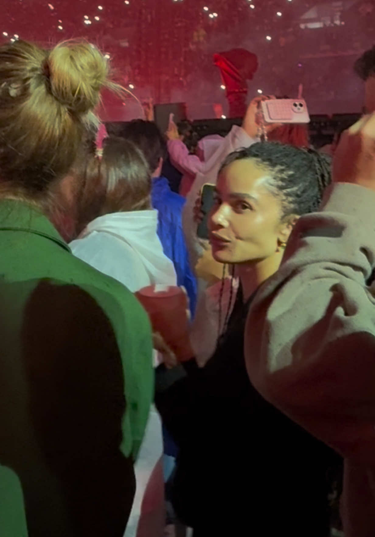 Zoë kravitz vibing ready steady go at Harry styles concert N5 México city #harrystyles #zoekravitz #mexico #trending 