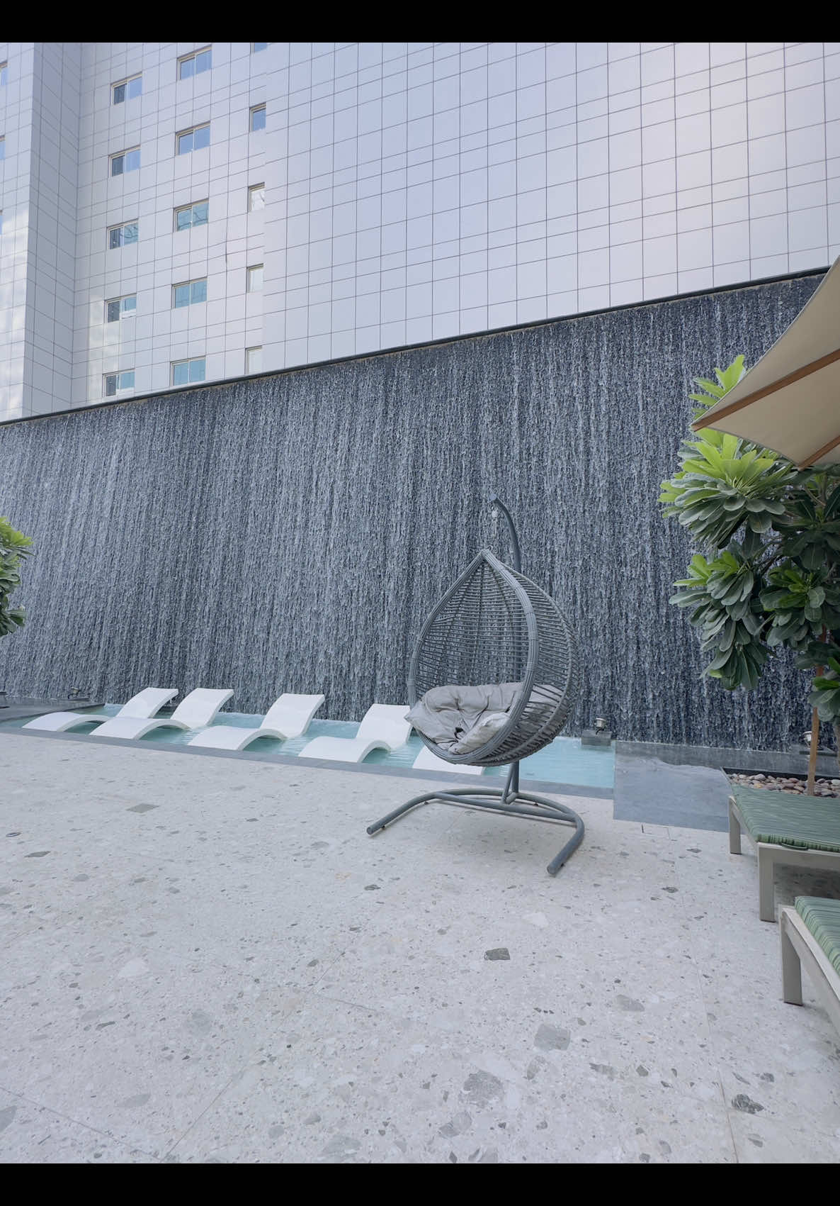 Our weekend staycation at Al Khoory Sky Garden Hotel was super worth it! 🥰 If you’re looking for a hotel na affordable pero maganda and maraming Instagrammable spots, you should check this place. What I liked most is their amenities. They have a pool, gym, sauna, steam bath, and jacuzzi. 😍 If you have kids, meron din silang playroom for them. For the price, sulit talaga. Perfect for a simple and relaxing weekend staycation.  #staycation #dubai #viral #hotel #trendingreels 