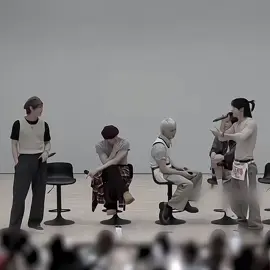 التجنيد قرب لينو 🥺💗 #straykids #fyp #fyyyyy #مالي_خلق_احط_هاشتاقات #🏳️‍🌈 