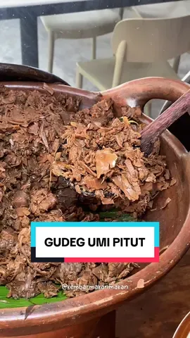Gudeg Spesial Asli Gunung Kidul @Gudeg Umi Pitut  #fyp #xyzbca #kembarmakanmakan 