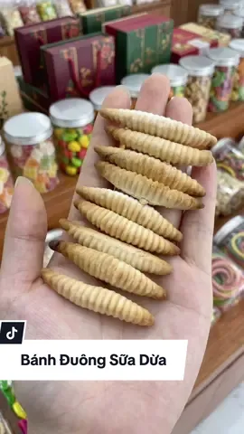 Bánh đuông sữa dừa Bến Tre
