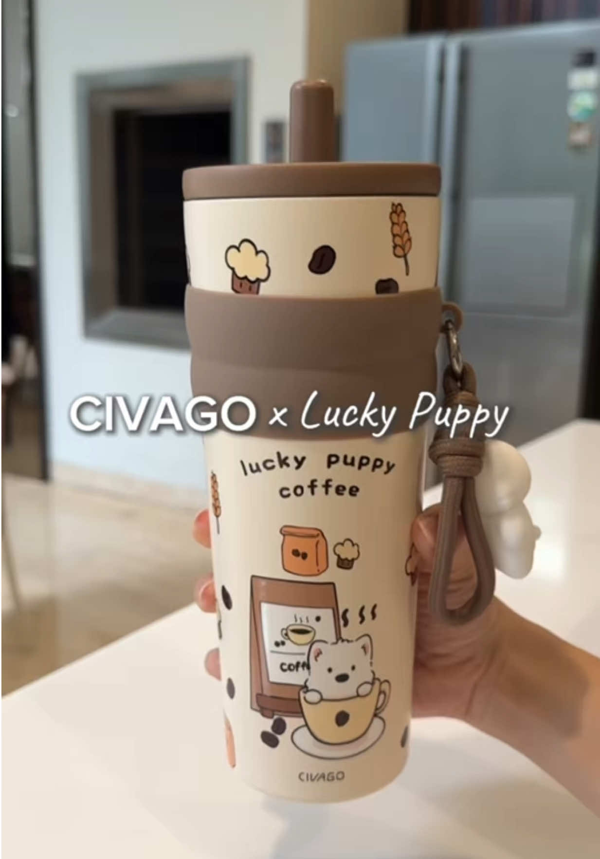 ternyata tumbler keramik ngaruh ke rasa minuman 👀☕️ kopi & teh lebih nikmat karena nggak ada rasa/aftertaste dari materialnya 🤍 ada sedotan & anti bocor, praktis dibawa-bawa☺️ #civago #civagotumbler #civagotumblerwithstraw #tumblersederhana #tumblerkopi 
