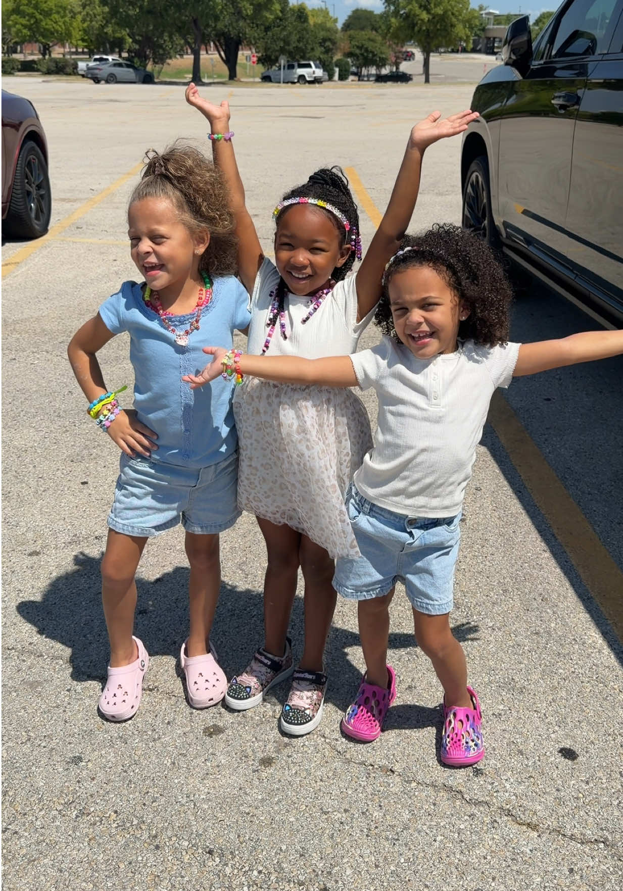 Back to school shopping with the girlies!🎀📓🎒 @Da’ana Williamson @Laiti 🩷  ✨@Primark | Penneys @COTTON ON @Cotton On Kids @Claire's 