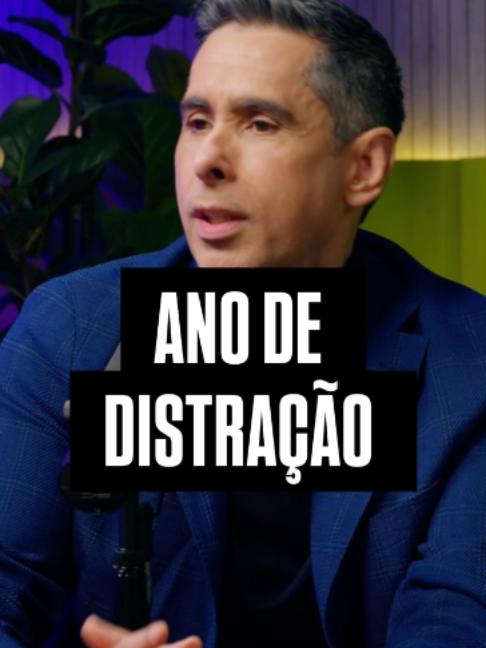 Esse ano vai exigir ainda mais foco para não cair na armadilha das distrações. #fyp #motivacional #flavioaugusto #fyppppppppppppppppppppppp #reflexão