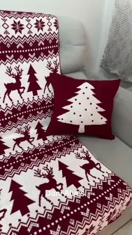 Linda capa quadrada de Natal, simplesmente maravilhosa! #tiktokshop #capadealmofada #decoraçãonatal