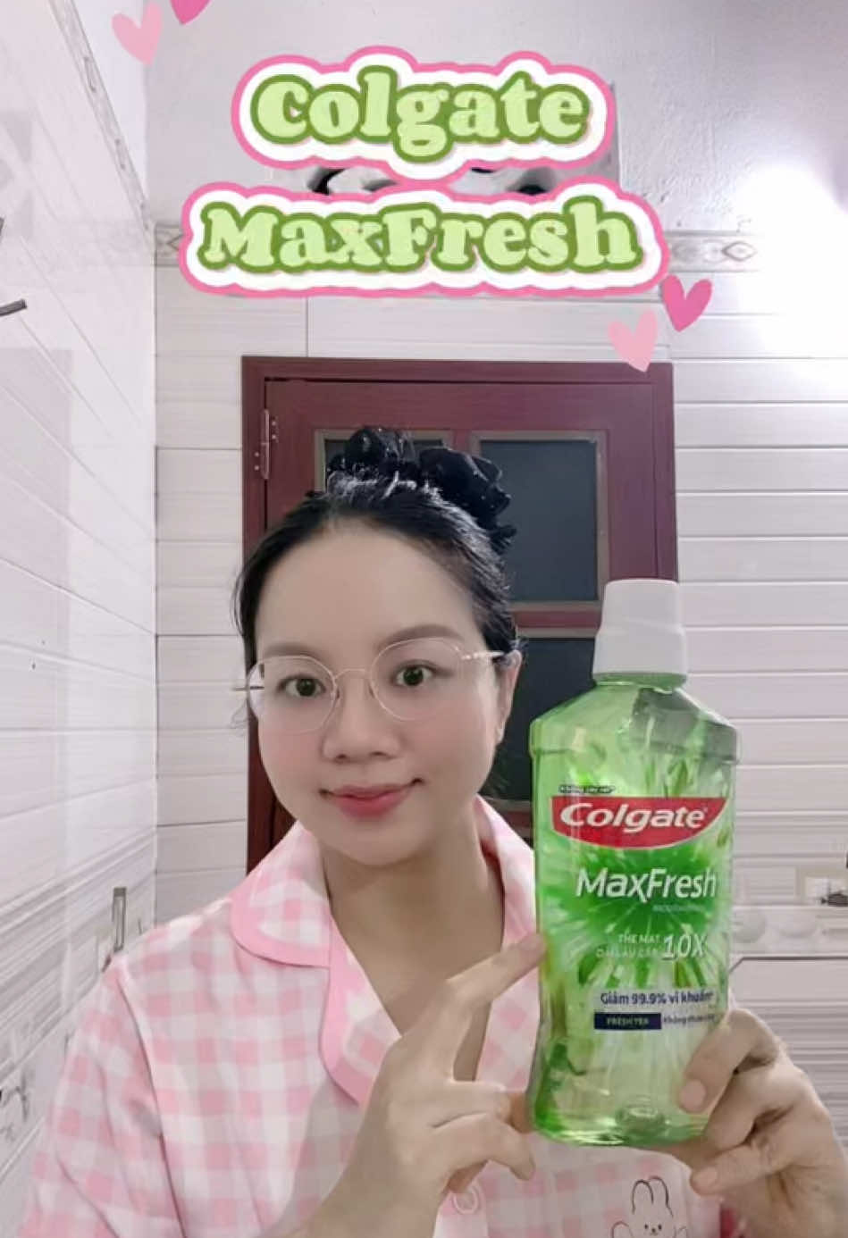 Tận hưởng cảm giác cực tự tin với nước súc miệng Colgate MaxFresh #maxfresh #colgate #nuocxucmieng #xuhuong 