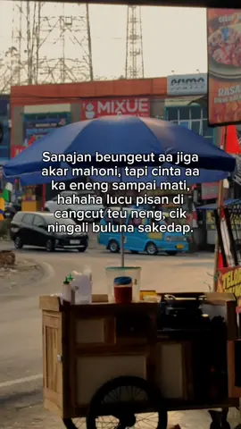 Lopyu sagede badag. Bismillah 🤗 Lokasi: pertigaan cikembang (Cimanggu). samping toserba selamet cimanggu kabupaten Sukabumi. Buka setiap hari  Dari jam 9 pagi s/d 12 malam Mampir fren👋  #story #storysunda #katakata #sunda #bandung 