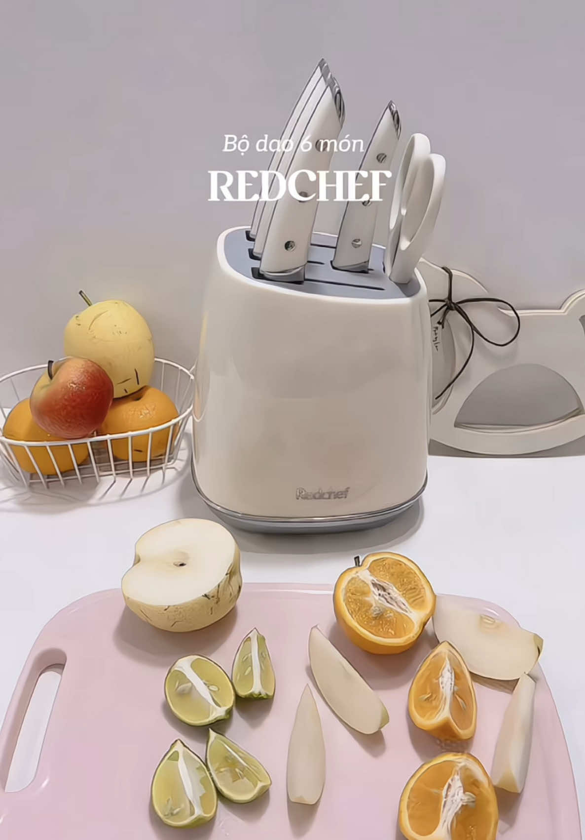 Bộ d.ao kéo ✂️ của nhà Redchef xịn quá mấy bà ơi, dùng siêu ưng mà decor xinh xỉu #redchef #daothepkhonggi #daolambep #bodaoredchef #giadungtienich 