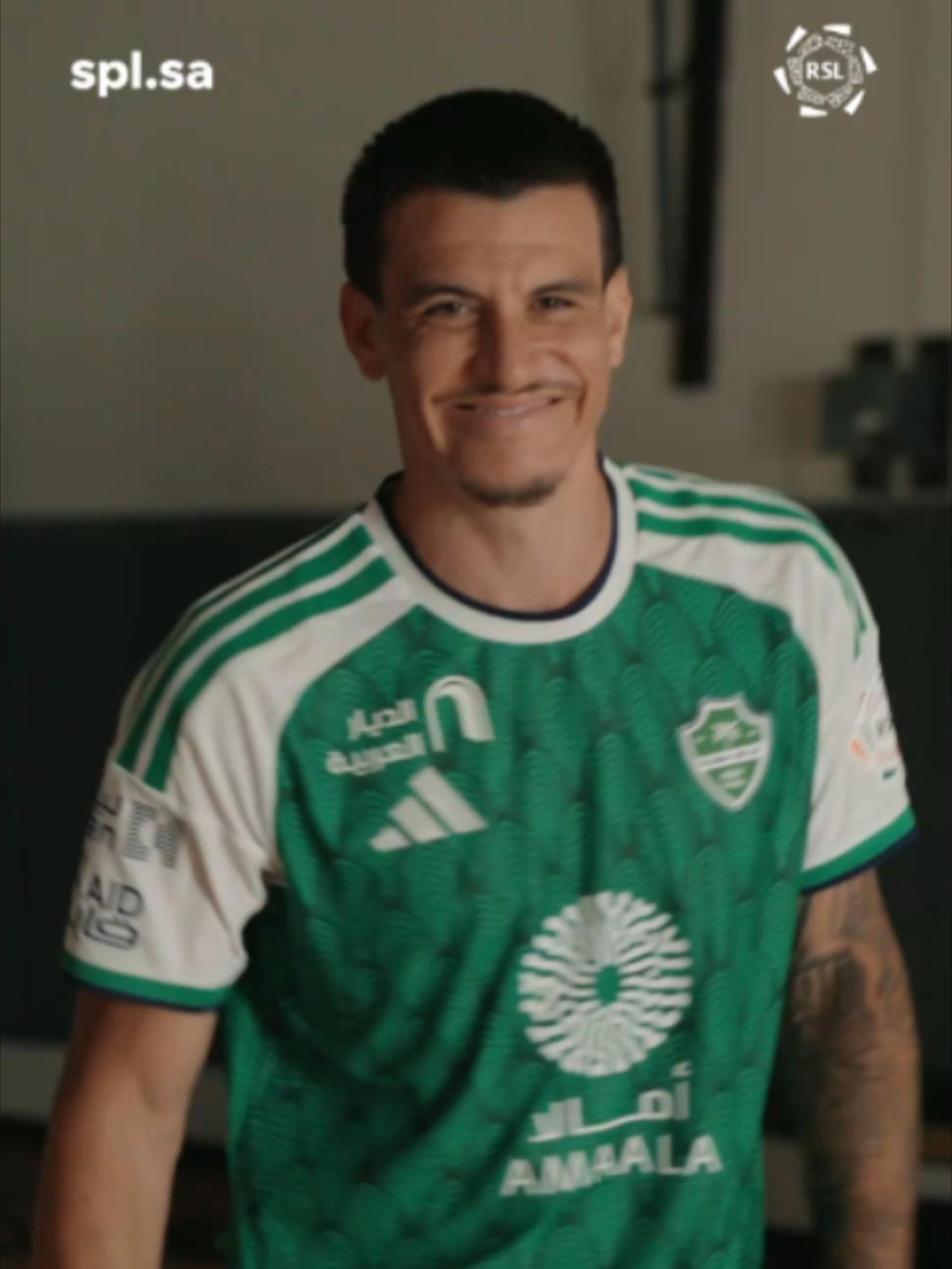 خلف الكواليس 🎬 جلسة تصوير الأهلي من زاوية أخرى ☑️ #SPL #SportsOnTikTok #SportsInSaudi