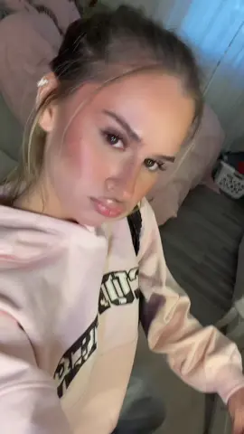 ✌🏼