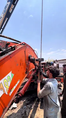 Excavator Boom & Jack & Cabin Fixing #mechanics #localworkshop #restoration #excavator #fixing 