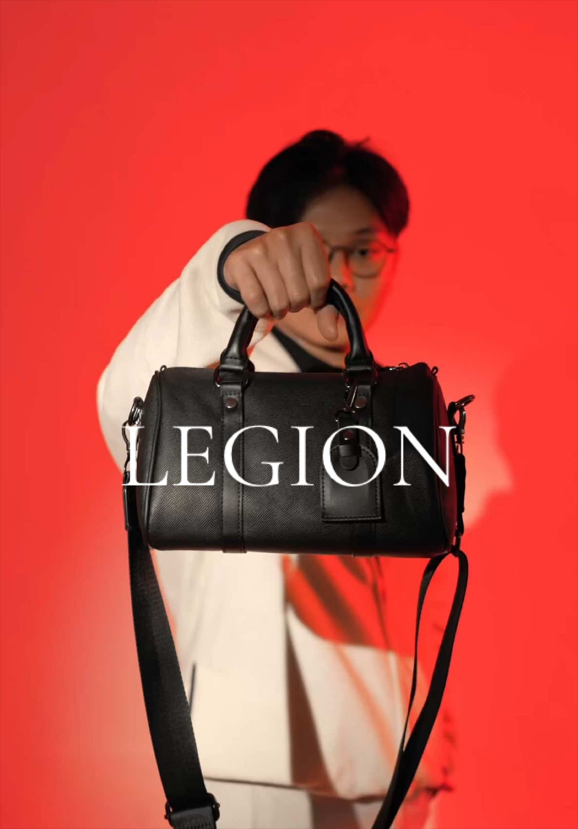 Nama TikTok: Leather Concept LEGION 👜 Legion Slingbag — maskulin, modern, dan praktis. ✨ Desain premium & stylish ✨ Ringkas dan nyaman dipakai ✨ Praktis untuk kebutuhan harian ✨ Cocok untuk kerja, hangout & traveling 🛒 Klik keranjang kuning & checkout sekarang! 🔴 JOIN LIVE untuk promo spesial! #LegionSlingbag #SlingBagPria #TasPria #MensFashion #LeatherConcept      