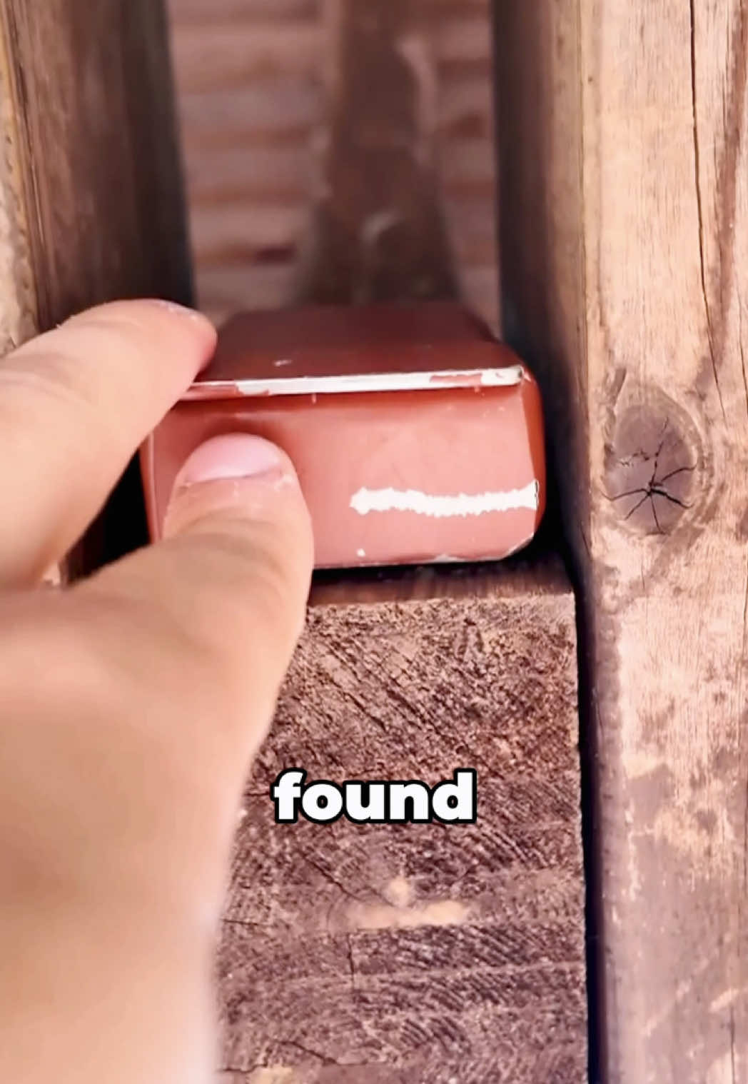 THAT is a great hiding spot! Would you ever think of looking there? Just push the button and you’ll find the treasure you’re looking for! #Mystery #Hidden #TreasureHunt #Geocaching #Puzzle 