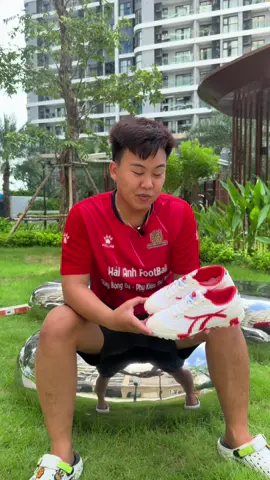 Ta nói nó đẹp gì đâu Bataa ráp đế anh em ơi #haianhfootball #giaydabonggiare #giaydabongvietnam #BATARAPDECOCHUN #BATARAPDE 