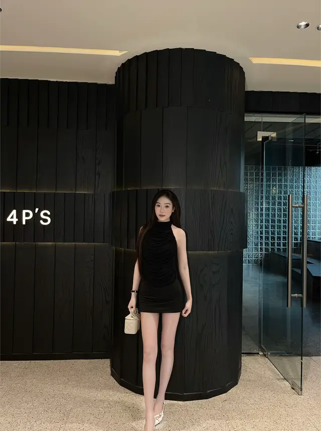 Cái con nhỏ làm a buồn, có chân dài bằng e ko😏#xuhuongtiktok #tiktok 