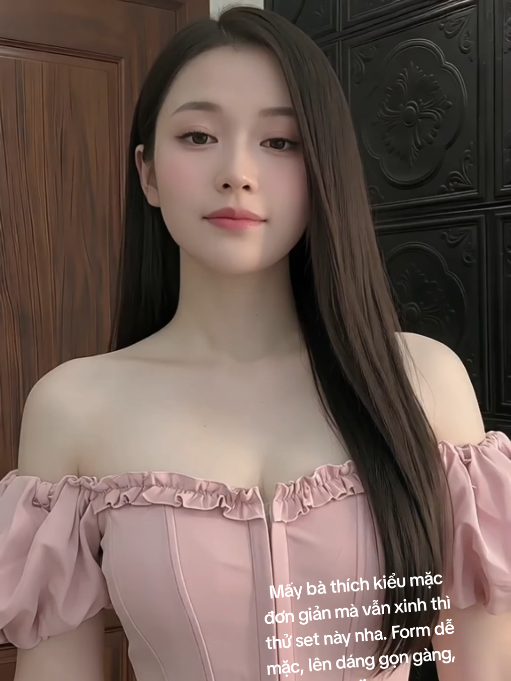 Mấy bà thích kiểu mặc đơn giản mà vẫn xinh thì thử set này nha. Form dễ mặc, lên dáng gọn gàng, đi chơi hay đi làm đều hợp. Phối thêm túi nhỏ với đôi giày basic là có ngay một outfit nữ tính, nhẹ nhàng. #thoitrangnu #phoidodep #outfitnu #macdepmoingay