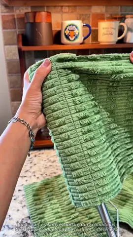 #tiktok #tiktokshop Weekly disposable cleaning cloths! Thick non-woven fabric absorbs grease, multi-use for dishes & stovetop, toss weekly. #cleaninghacks #disposablecloth #kitchencleaning  