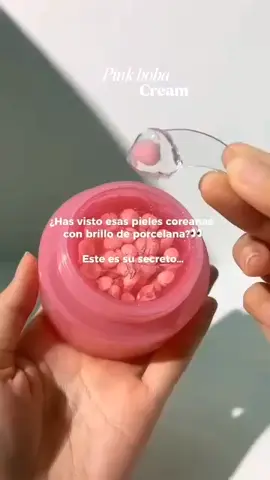 ✨ MEDICUBE PDRN PINK COLLAGEN CAPSULE CREAM 💗 ¡El secreto para una piel hidratada, luminosa y con efecto glass skin! ✨ 💧 Hidratación intensa 💗 Ayuda a mejorar la apariencia de la elasticidad ✨ Aporta luminosidad y un tono más uniforme 🌸 Con PDRN, colágeno, ácido hialurónico y niacinamida 🫧 Su fórmula de cápsulas + gel se adapta a tu piel. ¡Dale a tu piel ese glow coreano que tanto buscas! 🇰🇷💖 📩 Disponible en Colectivo Glamour Store #leon #leonnicaragua💙🇳🇮 #video_viral_tiktok #glamourstore #AAALASPARATUCURRO 