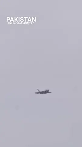 china's latest j35 afterburner passing#j35fighterjet  #fighterjet #chinese #military #chinaairforce 