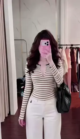 Áo thun ôm tay dài mà xinh cỡ này😍 #aothuntaydai #outfit #phoidoxinh #thoitrangnu 
