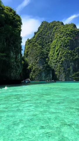 Pileh Lagoon in PhiPhi island 💚🏝️ #กระบี่ #ปิเละลากูน #เกาะพีพี #เที่ยวกระบี่ #ไกด์กระแต 