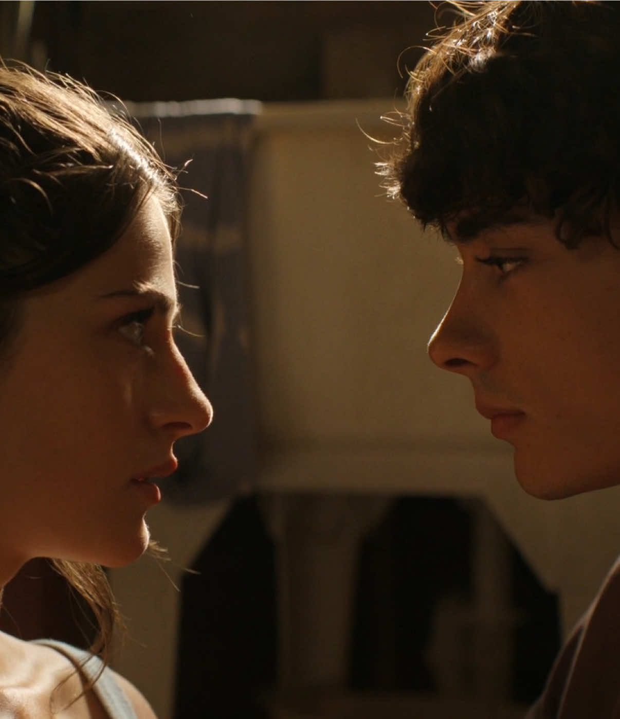 when you realize the moment of ellis pulling her towards him is actually unscripted. I’M LOSING IT HERE. #sterlingpoint #annieellis #amazonprime #foryoupage #viral