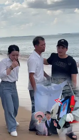 ..+ Người cha muốn thử sức gọi tên con thêm lần nữa ,mà lòng lại uất nghẹn quay vô.xem mà xót xa vô cùng. #Dukhachtrungquoc #phuyen #viral #Xuhuong 