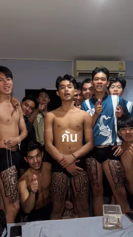 เที่ยงคืนนี้ เจอกันโฟล์ครัชดาค้าบบบบ  #นาคเล่นน้ำ  #naklennam  #โฟล์คพระรัชดากรุงเทพฯ 