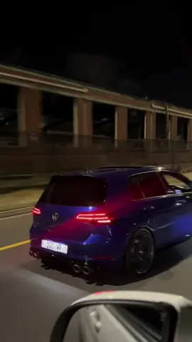 Racing Blue 7.5R Rolling sound 🔊💙 owner : ethan100wp #vwr #golfmk7 #mk7r #golfr #rolling 