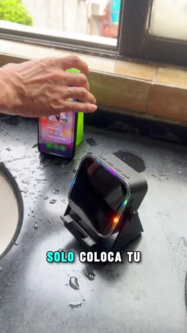 ¡Tan económico y envío gratis! Altavoz musical Bluetooth de inducción inalámbrica Lentorgi 4 en 1, soporte para teléfono con luz ambiental, cargador, sonido envolvente con rotación de 360°, llamadas manos libres recargables.#RegresoAClasesConTikTokShop #wirelessspeaker #inductionspeaker #musicspeaker #tiktokmademebuyit 