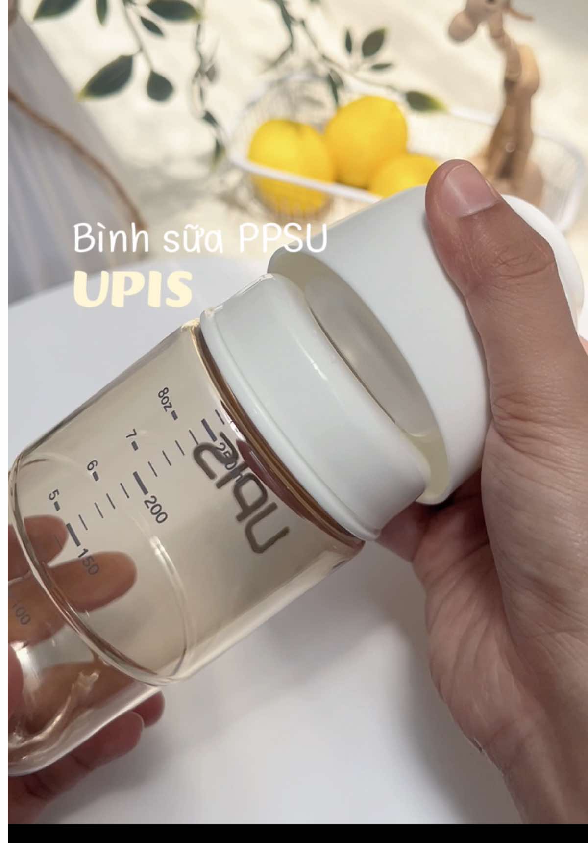 Cứ 6months là lại thay bình sữa cho em bé iu 1 lầnnn…. Lần này kiếm được con bình xinh iu quá điii… #binhsuaupis #binhsuappsu #camiuoi🍊 #mevaembe❤️❤️❤️ #mebimxaykenh 